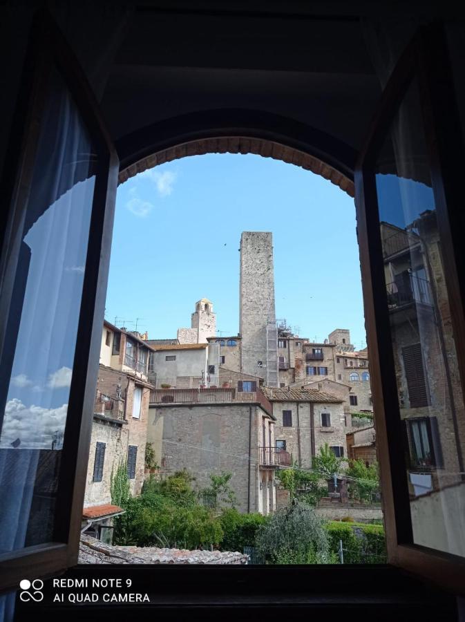 Affittacamere Chiti Melania San Gimignano Exteriör bild