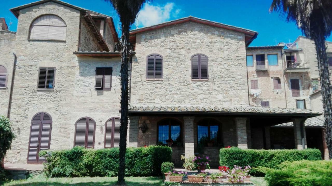 Affittacamere Chiti Melania San Gimignano Exteriör bild